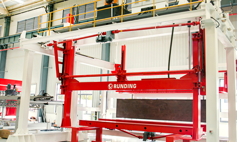 クレーンをアンロードします