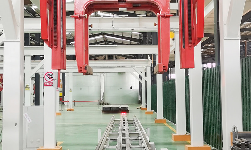 製品はホイスターを回転させます